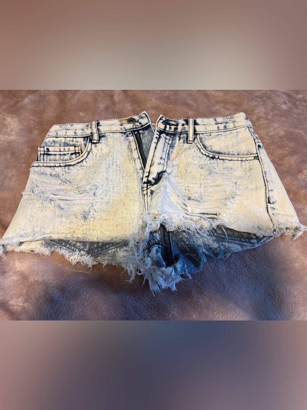 Light Acid-Wash Distressed Women’s Denim Shorts